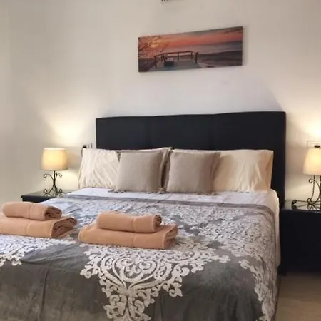 Centrally Located Rupert 3 Bedrooms Private Pool Close To Amenities Puerto Del Carmen *