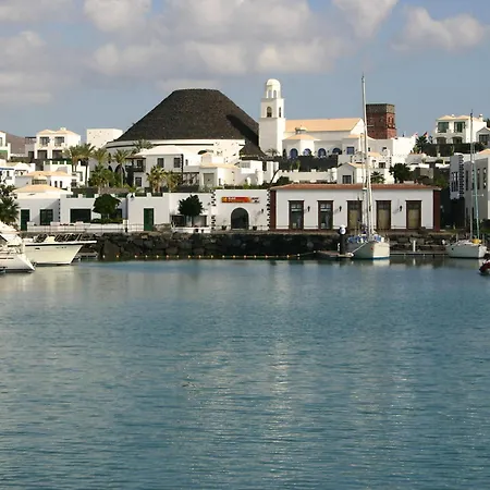 Villa Centrally Located Rupert 3 Bedrooms Private Pool Close To Amenities Puerto Del Carmen *
