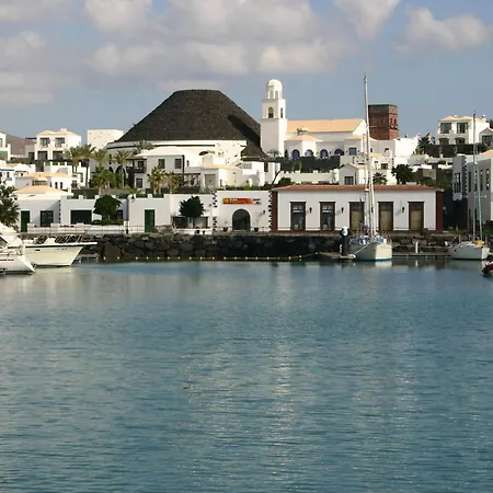 Centrally Located Rupert 3 Bedrooms Private Pool Close To Amenities Puerto Del Carmen *