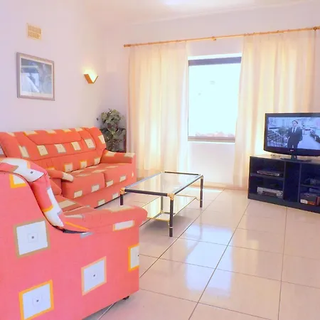 Centrally Located Rupert 3 Bedrooms Private Pool Close To Amenities Puerto Del Carmen Villa