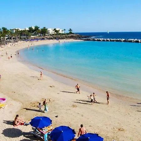 Villa Centrally Located Rupert 3 Bedrooms Private Pool Close To Amenities Puerto Del Carmen *